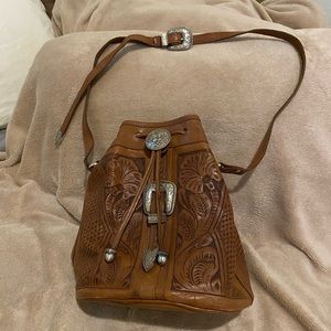 American West Vintage Bucket Bag